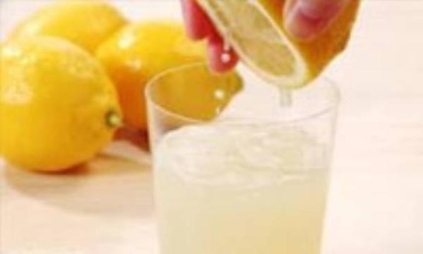 آب لیمو برای سنگ کلیه