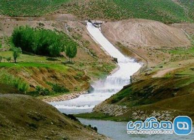 آبشار تونل یکی از جاذبه های طبیعی چهارمحال و بختیاری است
